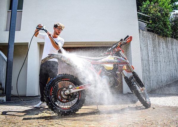 мойки высокого давления с горячей водой