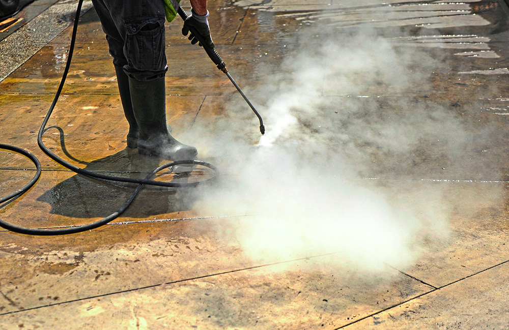 использование мойки высокого давления с горячей водой