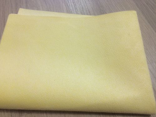 Искусственная замша, желтая 40х55, 300 gsm(коробка 300шт)