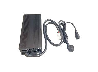 Зарядное устройство  RuTrike для гелевых АКБ 24В 8-10А